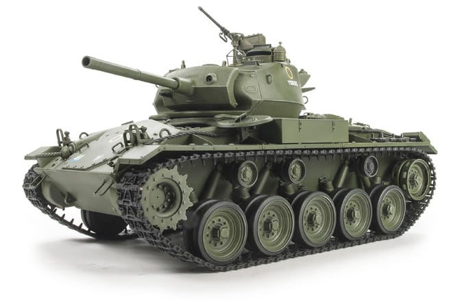 Zdjęcie dodatkowe produktu M24 Chaffee Light Tank WW2 British Army Version 1:35 AFV Club 35210