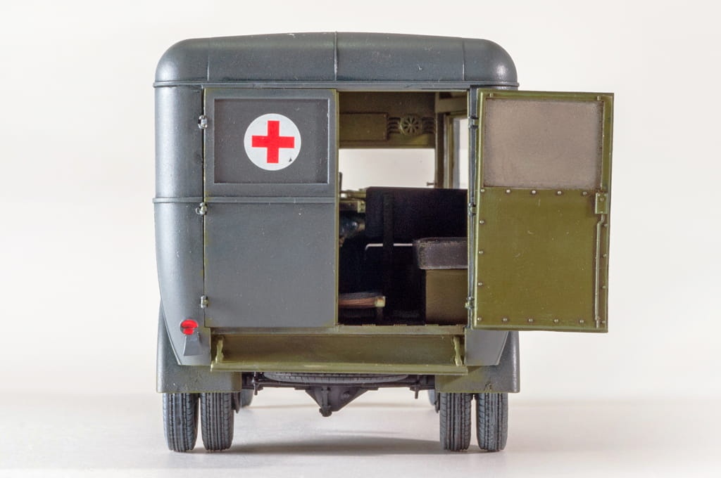 Zdjęcie dodatkowe produktu Gaz-03-30 Ambulance 1:35 MiniArt 35160