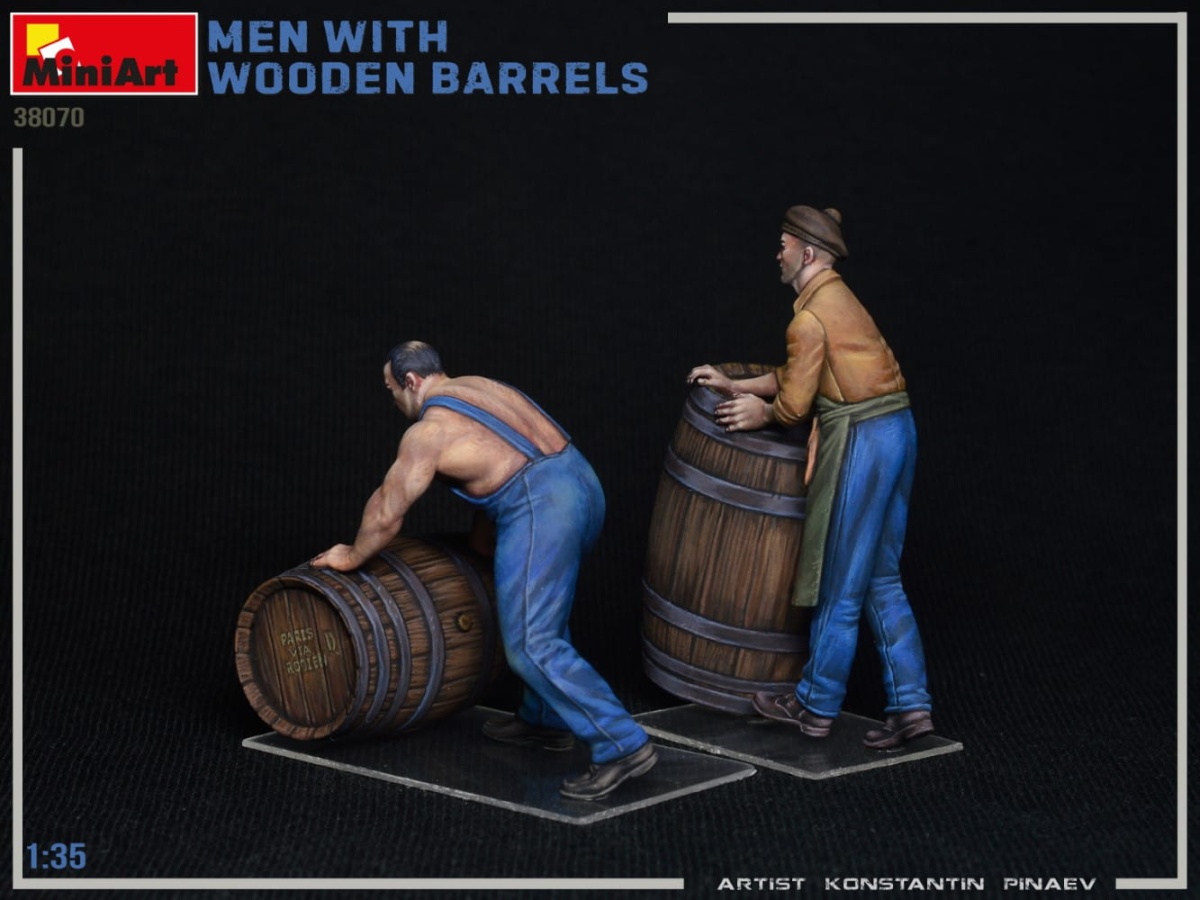 Zdjęcie dodatkowe produktu Men With Wooden Barrels 1:35 MiniArt 38070