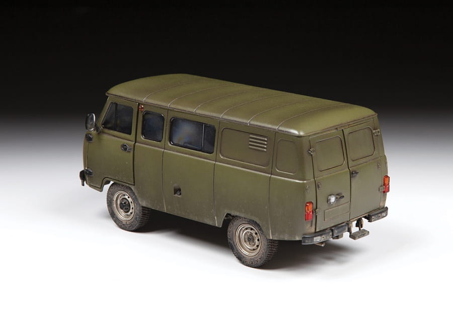 Zdjęcie dodatkowe produktu Russian military van UAZ 3909 1:35 Zvezda 3644