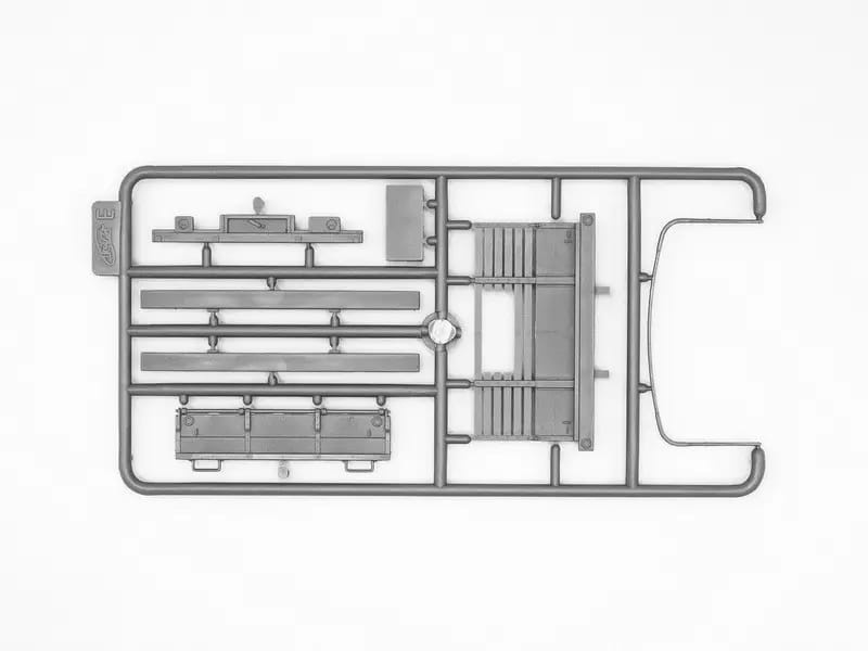 Zdjęcie dodatkowe produktu Studebaker US6-U3 1:35 ICM 35490