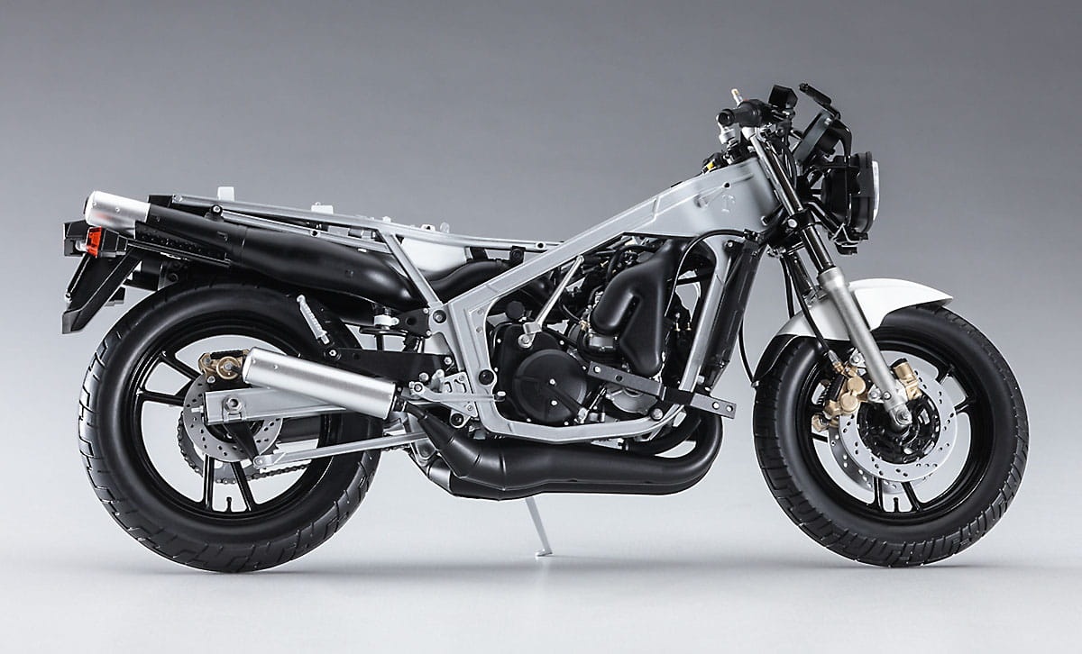 Zdjęcie dodatkowe produktu Suzuki RG400 Gamma Early Version (1985) 1:12 Hasegawa BK9