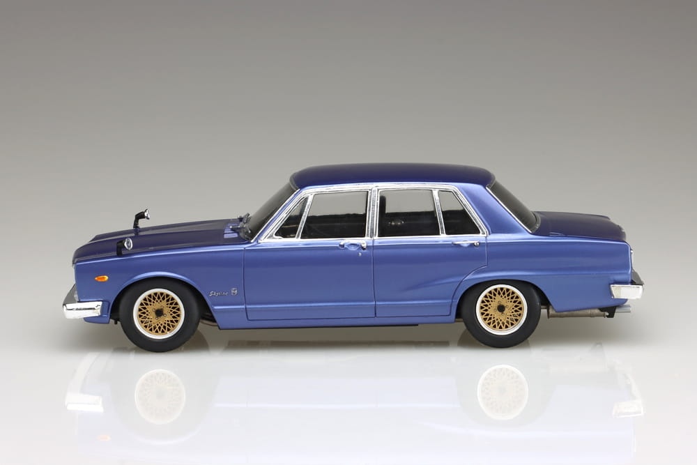 Zdjęcie dodatkowe produktu Nissan GC10 Skyline 2000GT '71 1:24 Aoshima 05836