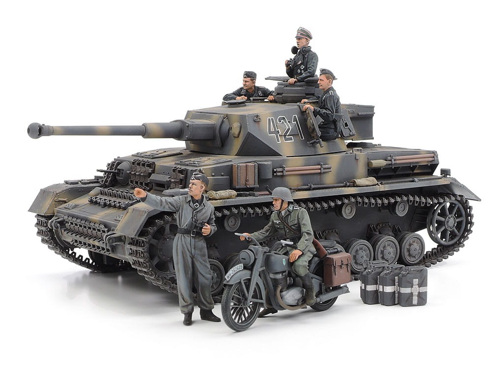 Zdjęcie dodatkowe produktu Panzerkampfwagen IV Ausf G. Early and Motorcycle Eastern Front 1:35 Tamiya 25209