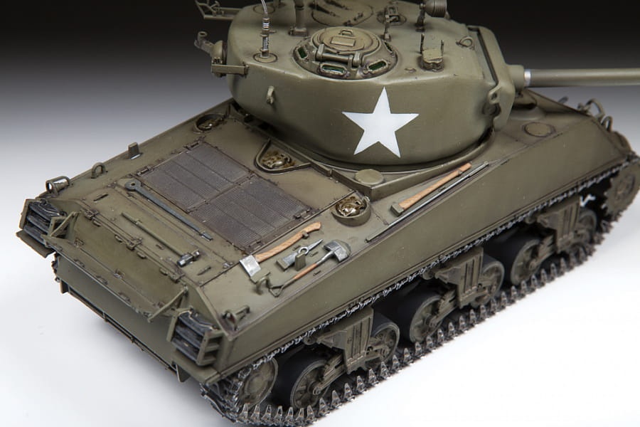 Zdjęcie dodatkowe produktu US Medium Tank M4A3 (76)W Sherman 1:35 Zvezda 3676
