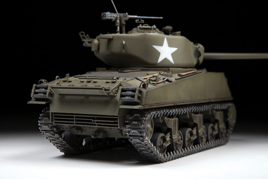 Zdjęcie dodatkowe produktu US Medium Tank M4A3 (76)W Sherman 1:35 Zvezda 3676
