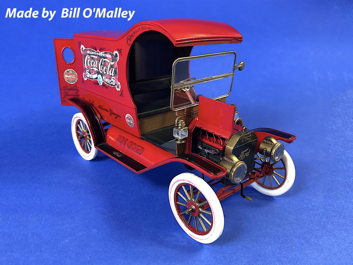 Zdjęcie dodatkowe produktu Model T 1912 Delivery Car with American Gasoline Loaders 1:24 ICM 24019