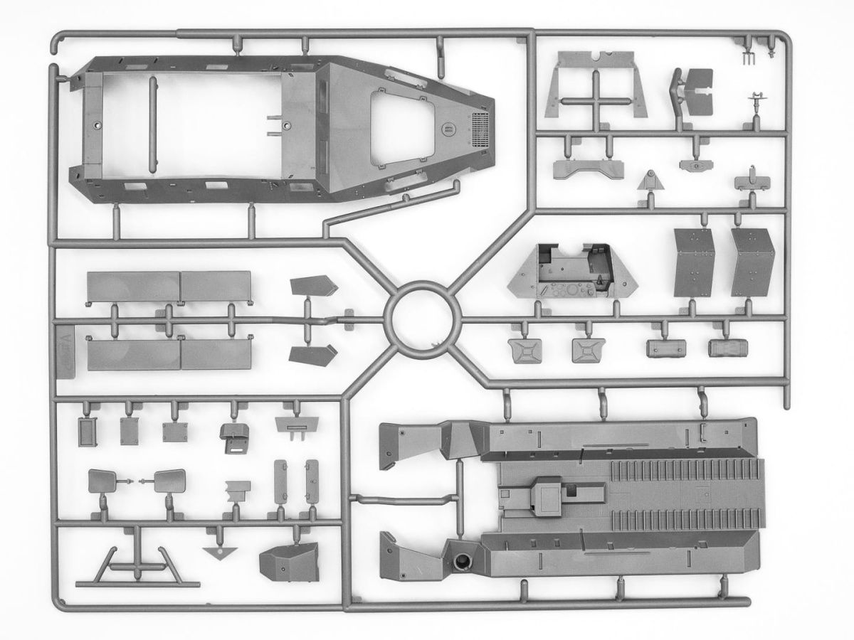 Zdjęcie dodatkowe produktu Beobachtungspanzerwagen Sd.Kfz.251/18 Ausf.A 1:35 ICM 35105