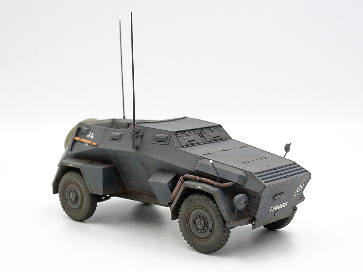 Zdjęcie dodatkowe produktu Sd.Kfz. 247 Ausf.B with Crew 1:35 ICM 35111