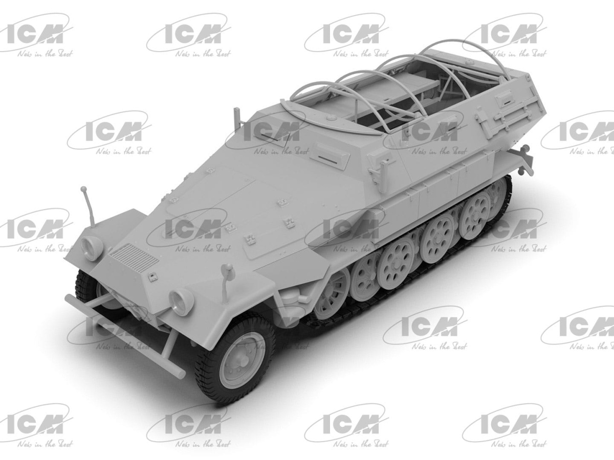 Zdjęcie dodatkowe produktu Sd. Kfz. 251/8 Ausf A Krankenpanzerwagen 1:35 ICM 35113