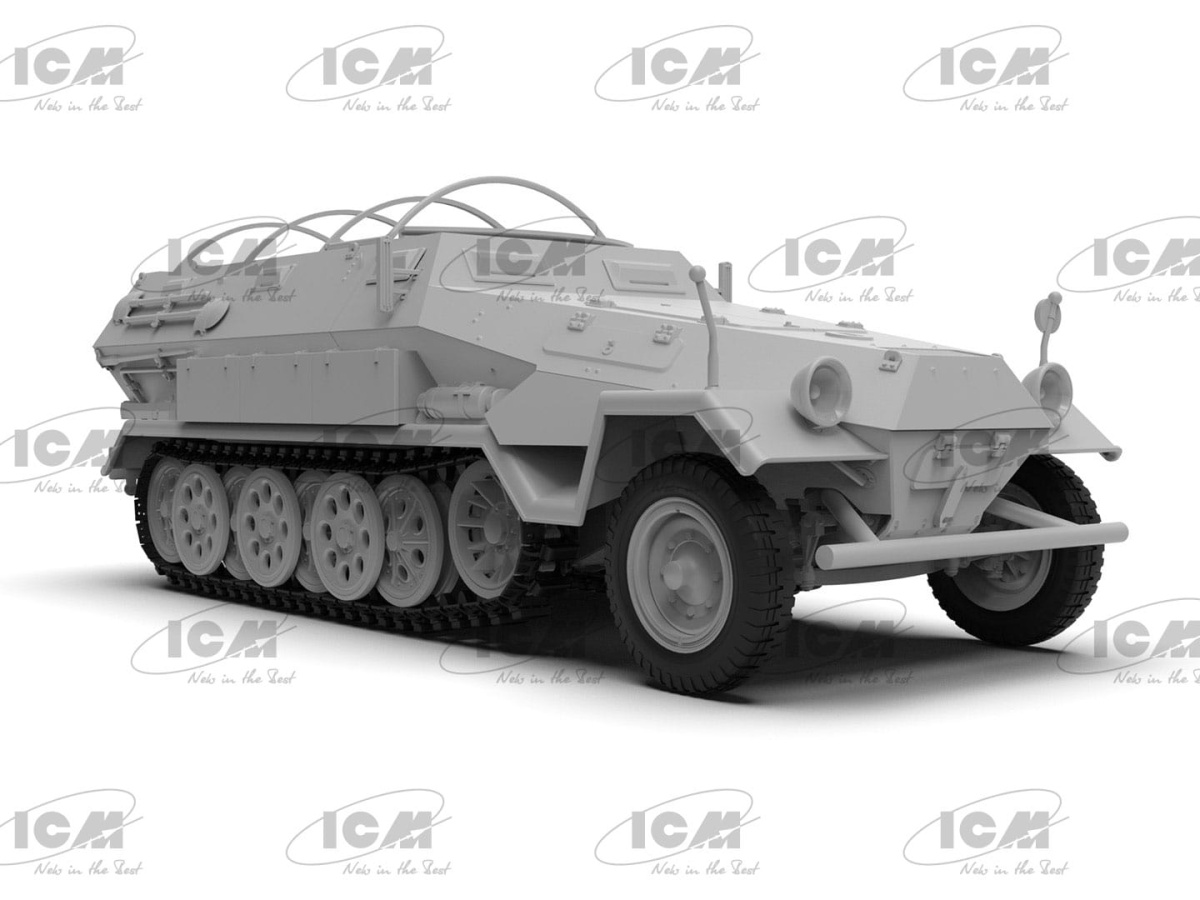 Zdjęcie dodatkowe produktu Sd. Kfz. 251/8 Ausf A Krankenpanzerwagen 1:35 ICM 35113