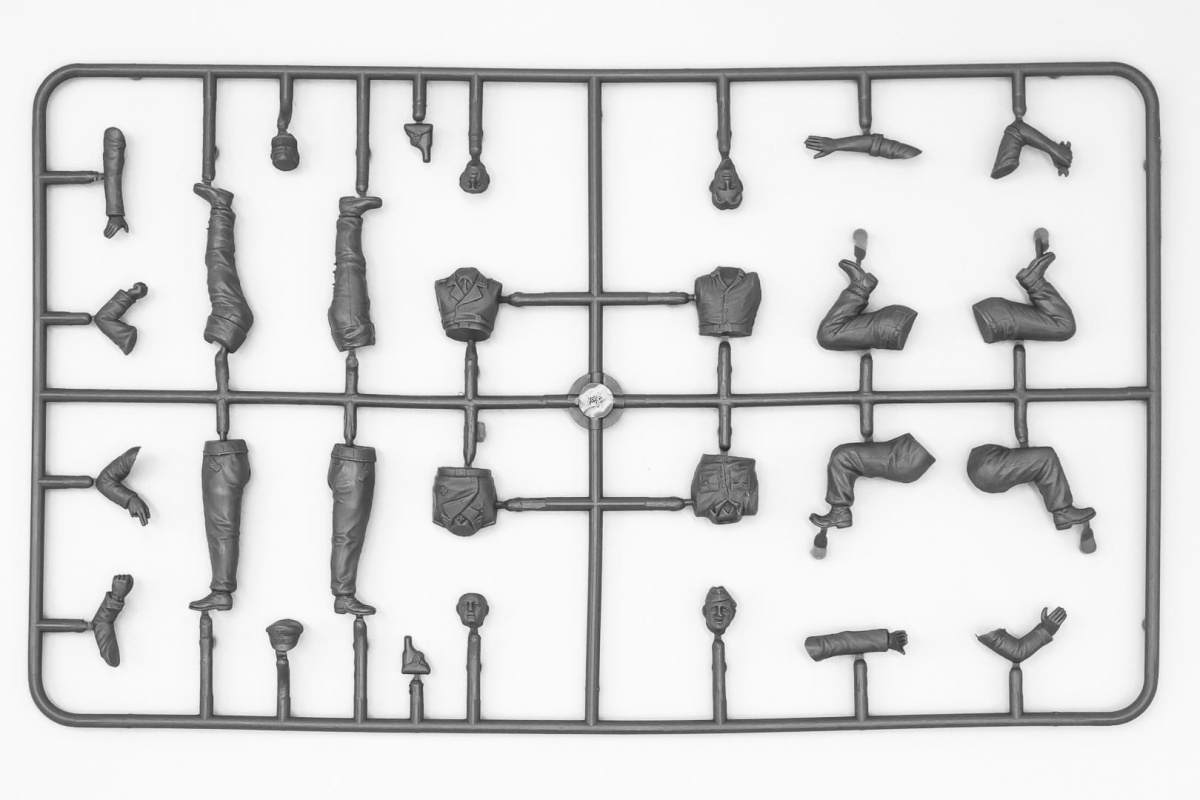Zdjęcie dodatkowe produktu German Tank Crew (1943-1945) 1:35 ICM 35211