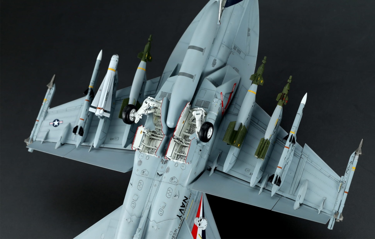 Zdjęcie dodatkowe produktu Boeing F/A-18 F Super Hornet - Bounty Hunters 1:48 Meng LS016