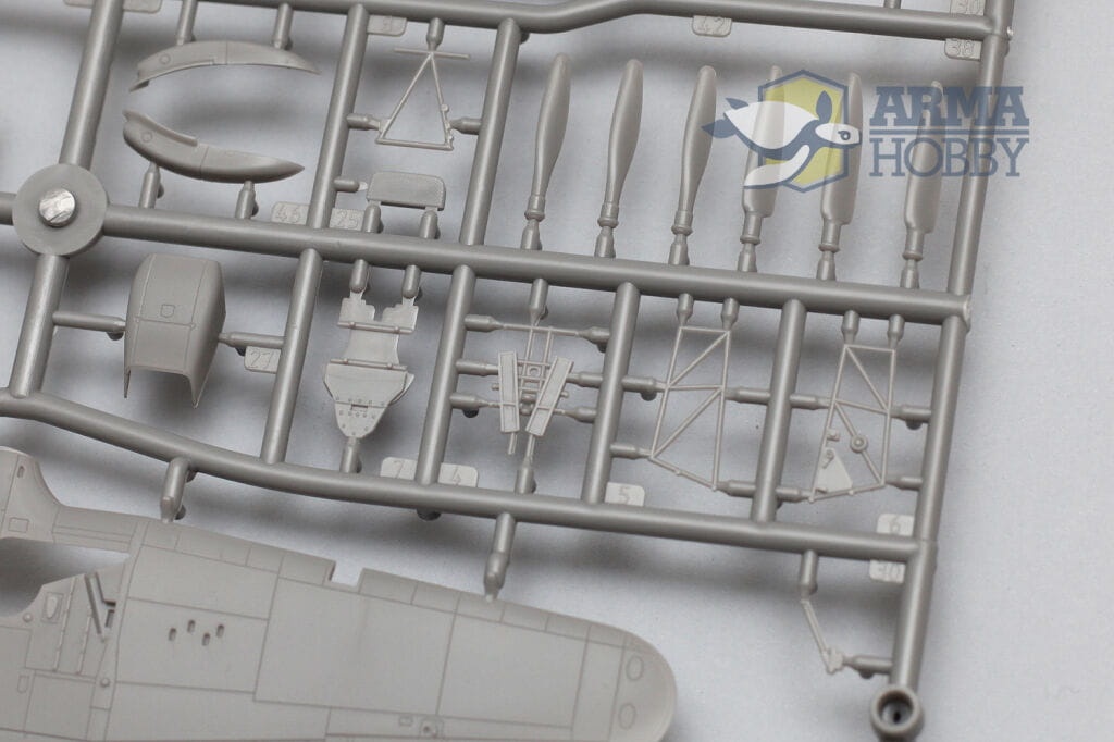 Zdjęcie dodatkowe produktu Hurricane Mk I Navy Colours 1:72 Arma Hobby 70022