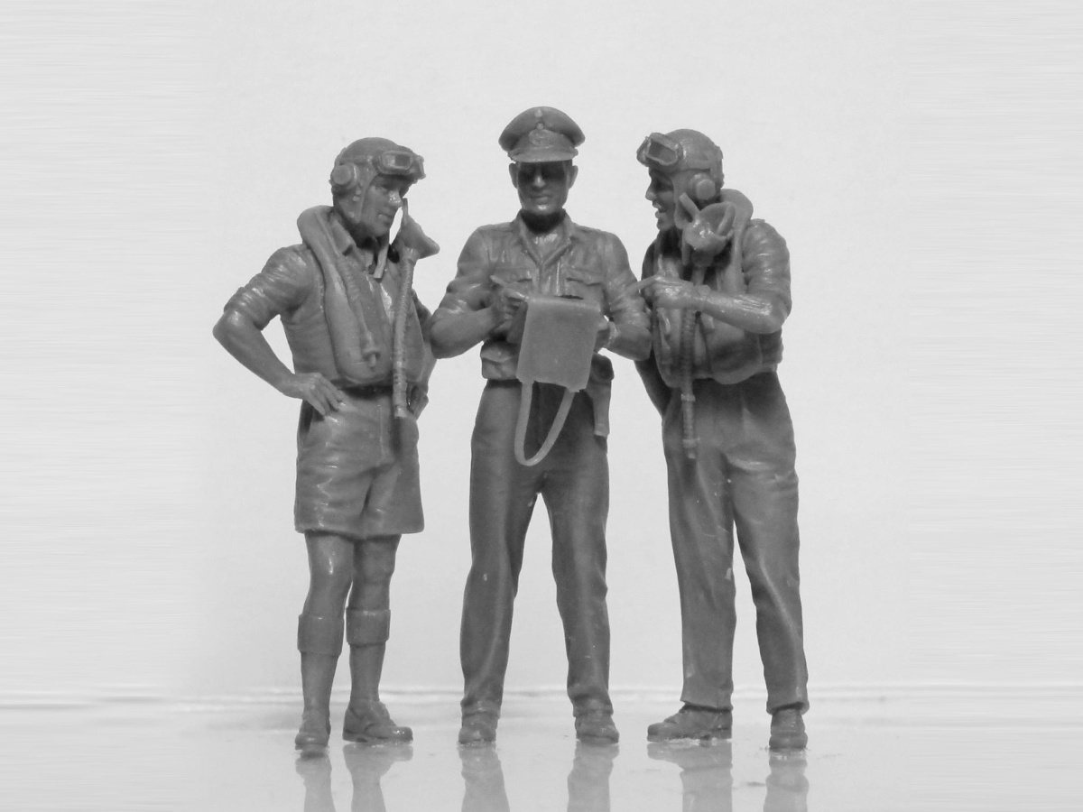 Zdjęcie dodatkowe produktu British Pilots in Tropical Uniform (1939-1943) 1:32 ICM 32106