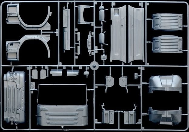 Zdjęcie dodatkowe produktu Scania R730 V8 Streamline Silver Griffin 1:24 Italeri 3906