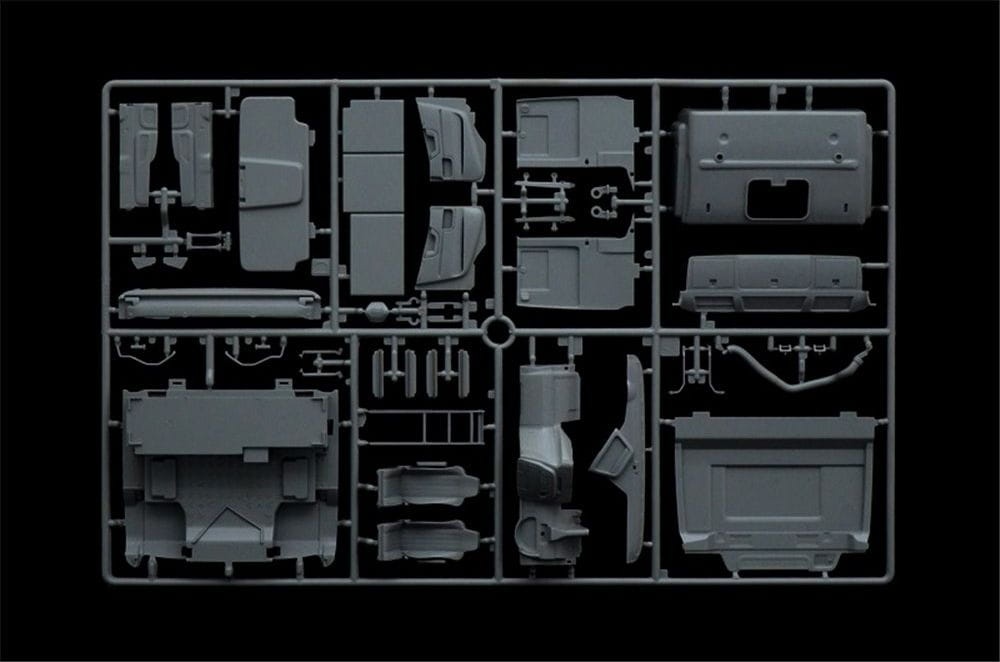 Zdjęcie dodatkowe produktu Iveco Hi-Way E5 Abarth 1:24 Italeri 3934