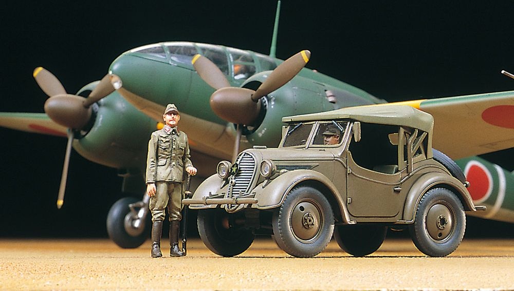 Zdjęcie dodatkowe produktu Mitsubishi Ki-46 III Type 100 and 4X4 Light Vehicle Kurogane Set 1:48 Tamiya 25217