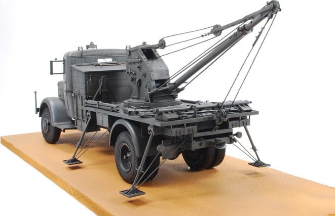 Zdjęcie dodatkowe produktu German Kfz.100 L4500a W/ Bilstein 3t Crane 1:35 AFV Club 35279