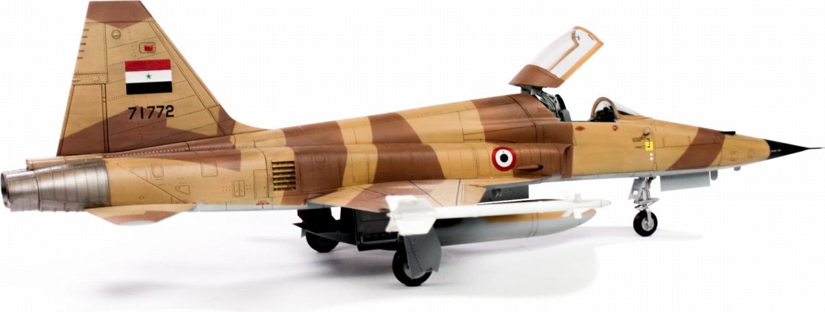 Zdjęcie dodatkowe produktu Y.A.R. Air Force F-5E Peace Bell Program 1:48 AFV Club 48S10