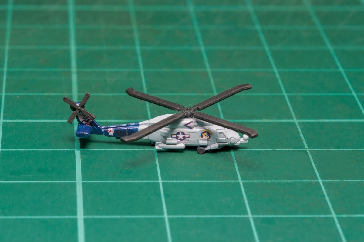 Zdjęcie dodatkowe produktu Modern Anti-Submarine Helicopter Set (B) 1:700 AFV Club SE70010