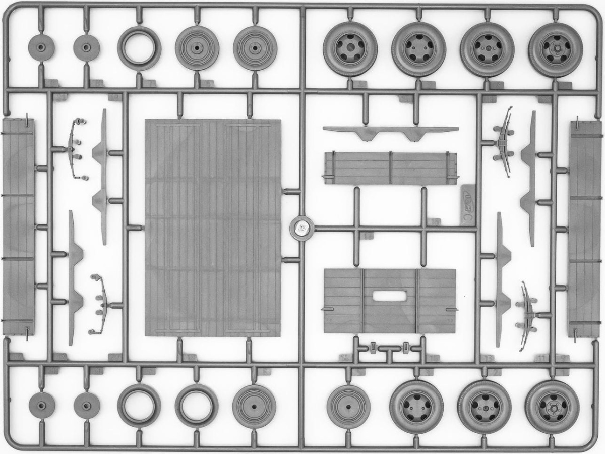Zdjęcie dodatkowe produktu V3000S/SSM Maultier Einheitsfahrerhaus 1:35 ICM 35410