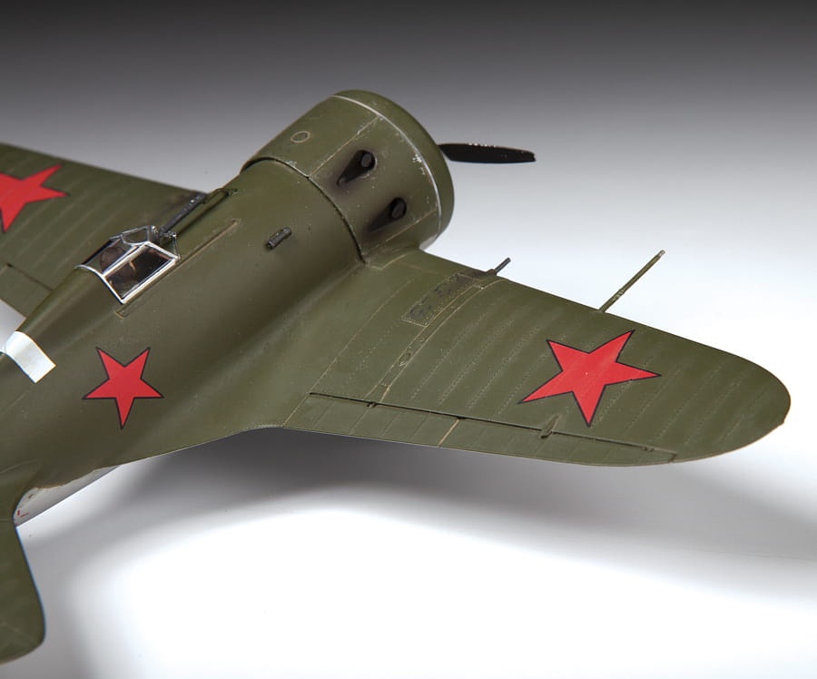 Zdjęcie dodatkowe produktu I-16 Type 5 Radziecki myśliwiec 1:48 Zvezda 4832