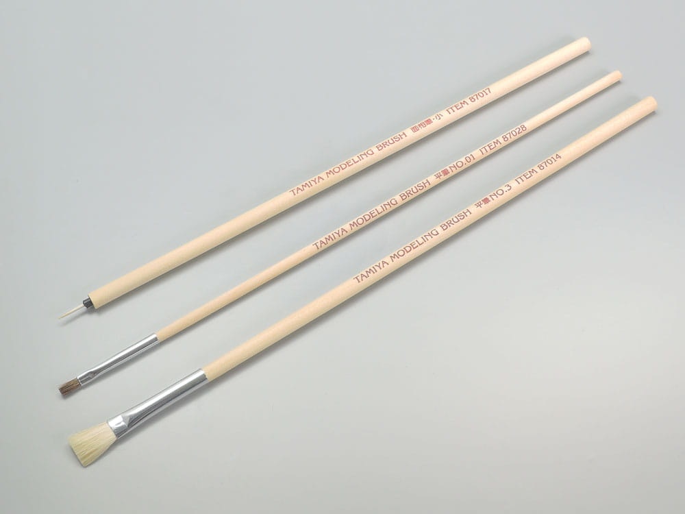 Zdjęcie dodatkowe produktu Zestaw pędzli naturalnych (3szt) Tamiya 87066 Modeling Brush Basic Set