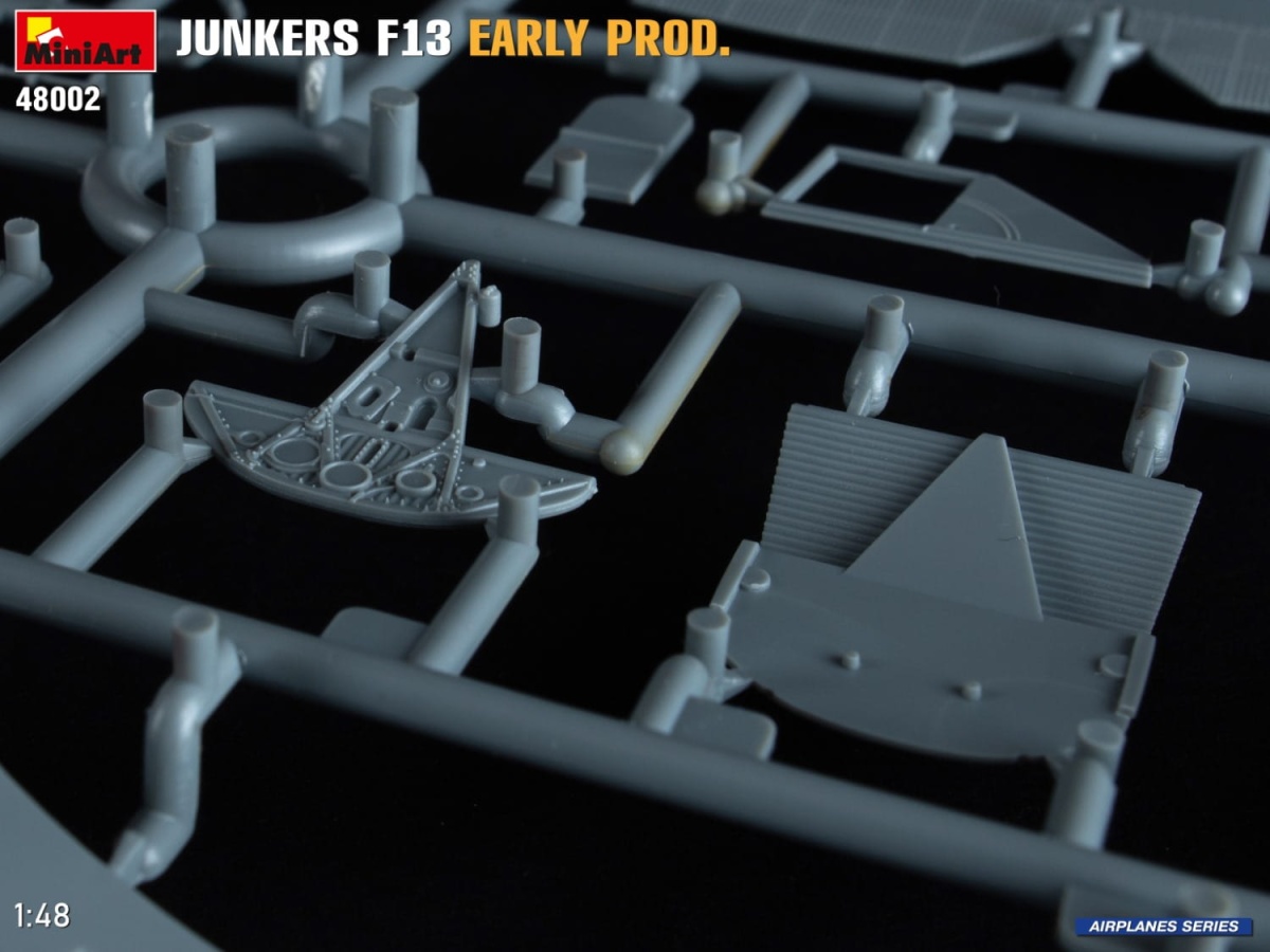 Zdjęcie dodatkowe produktu Junkers F13. Wczesna Produkcja 1:48 MiniArt 48002