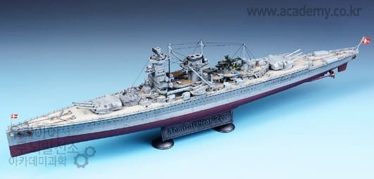Zdjęcie dodatkowe produktu German Pocket Battleship Admiral Graf Spee 1:350 Academy 14103
