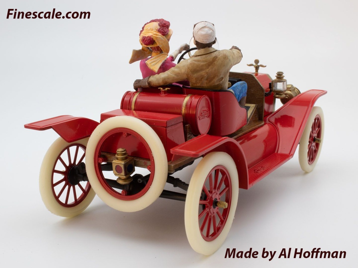 Zdjęcie dodatkowe produktu Model T 1913 Speedster with American Sport Car Drivers 1:24 ICM 24026