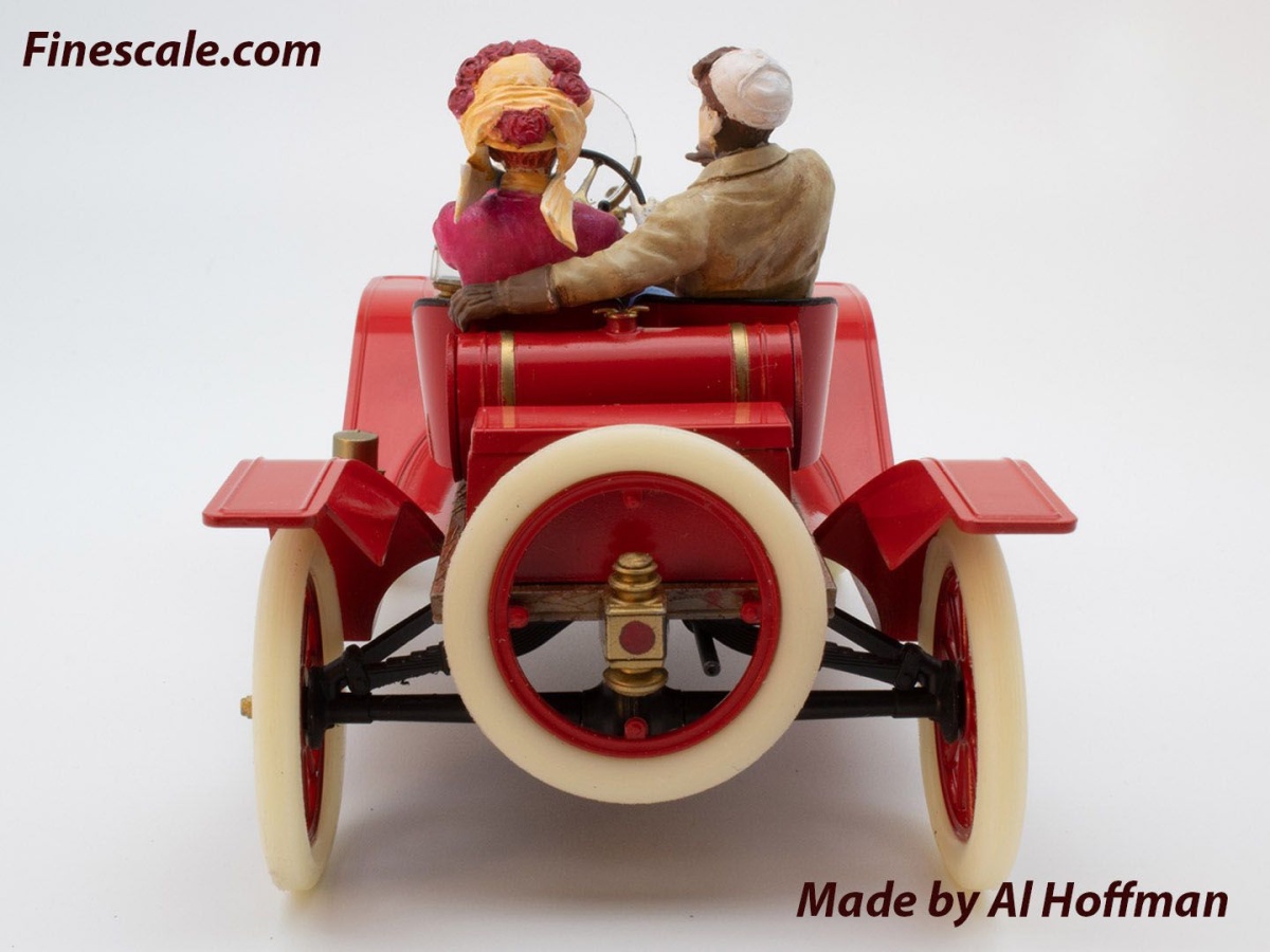 Zdjęcie dodatkowe produktu Model T 1913 Speedster with American Sport Car Drivers 1:24 ICM 24026