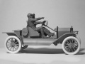 Zdjęcie dodatkowe produktu Model T 1913 Speedster with American Sport Car Drivers 1:24 ICM 24026
