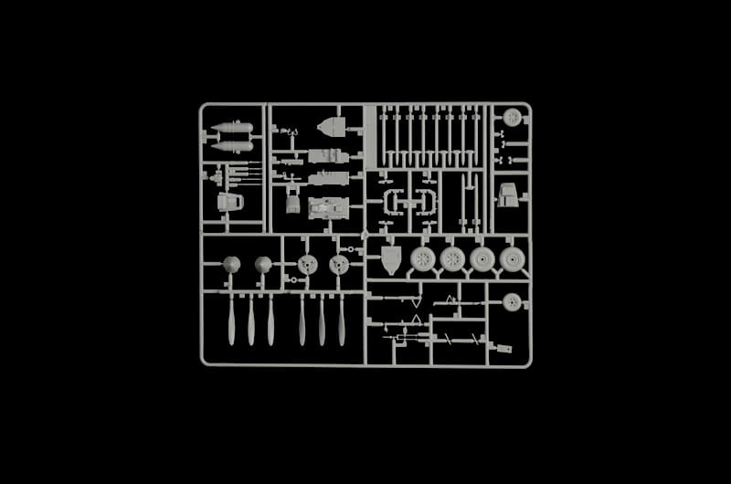 Zdjęcie dodatkowe produktu P-38 J Lightning 1:48 Italeri 2834