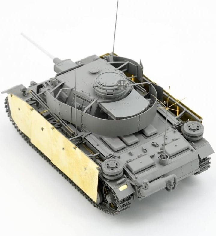 Zdjęcie dodatkowe produktu Pz.Bef.Wg.III Ausf.K 2in1 w/Schurzen 1:35 Border Model BT048