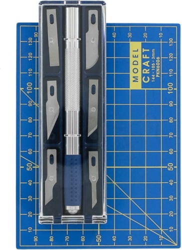 Zestaw skalpel i 6 noży oraz mata do cięcia A6 Modelcraft Shesto PKN2008
