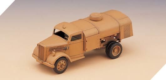 Zdjęcie dodatkowe produktu German Fuel Truck plus Schwimmwagen 1:72 Academy 13401