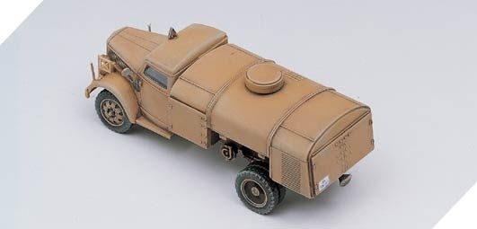 Zdjęcie dodatkowe produktu German Fuel Truck plus Schwimmwagen 1:72 Academy 13401