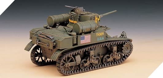 Zdjęcie dodatkowe produktu M3A1 Stuart Light Tank 1:35 Academy 13269