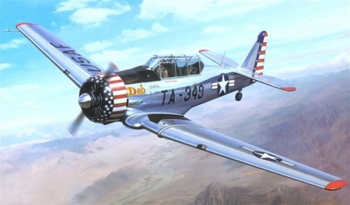 T-6 Texan 1:32 Kittyhawk 32001