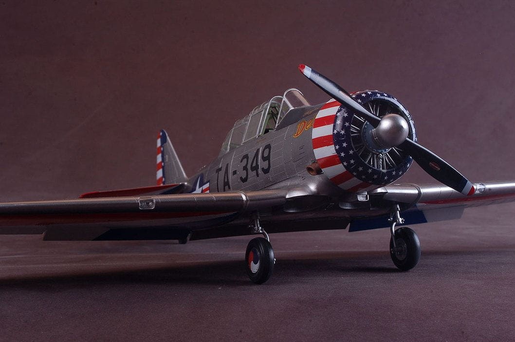 Zdjęcie dodatkowe produktu T-6 Texan 1:32 Kittyhawk 32001