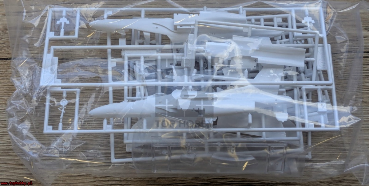 Zdjęcie dodatkowe produktu Kawasaki T-4 Blue Impulse Acro View 1:72 Hasegawa SP593