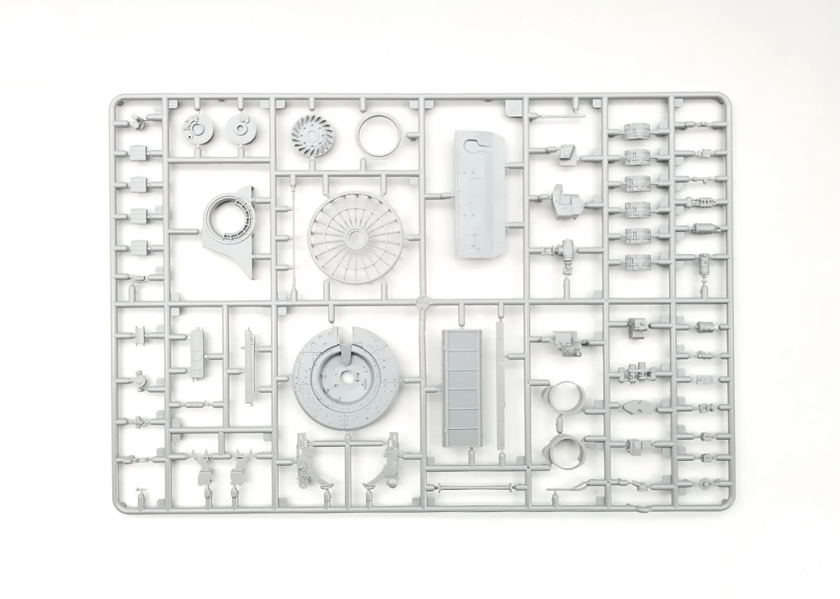 Zdjęcie dodatkowe produktu T-72AV z pełnym wnętrzem 1:35 Amusing Hobby 35A041