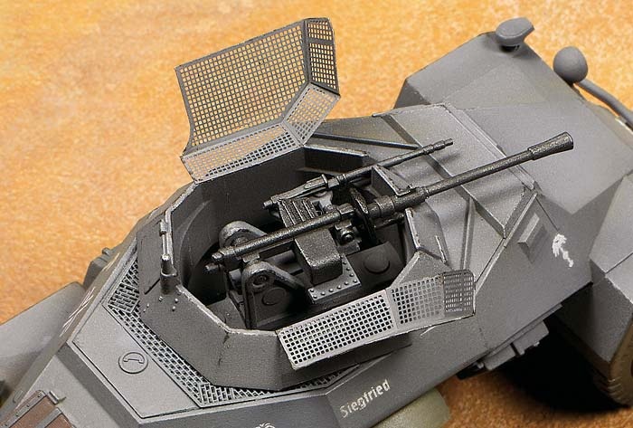Zdjęcie dodatkowe produktu Sd.Kfz.222 Niemiecki pojazd opancerzony 1:48 Tamiya 89777