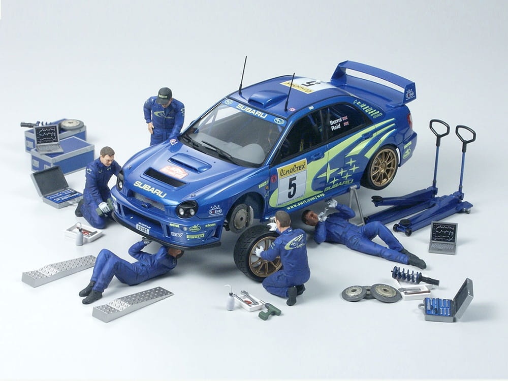 Zdjęcie dodatkowe produktu Zestaw figurek mechaników samochodowych 1:24 Tamiya 24266