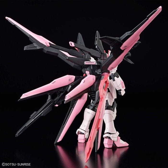 Zdjęcie dodatkowe produktu Gunpla MBF-02PF Gundam Perfect Strike Freedom Rouge HGBM 1:144