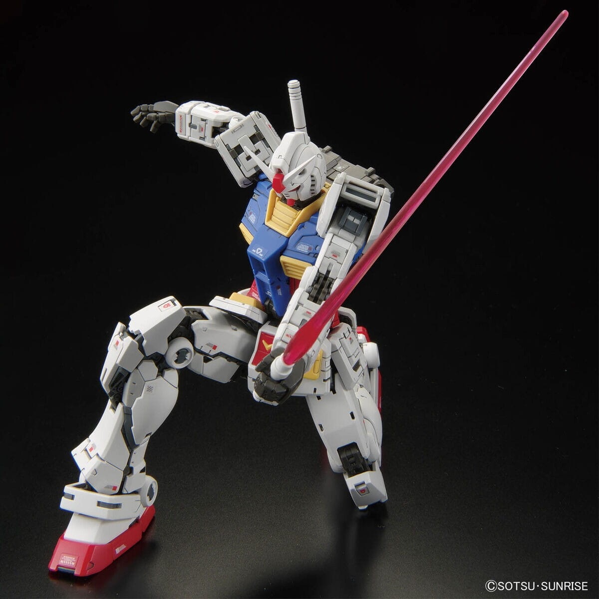 Zdjęcie dodatkowe produktu Gunpla RX-78-2 Gundam (Ver. 2.0) RG 1:144
