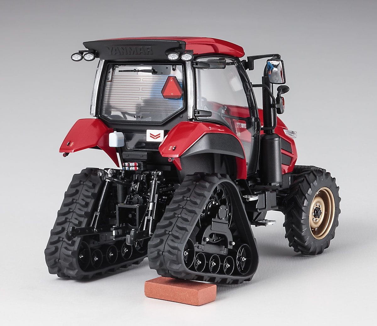Zdjęcie dodatkowe produktu Traktor Yanmar YT5113A Delta Gąsienicowy 1:35 Hasegawa 66104