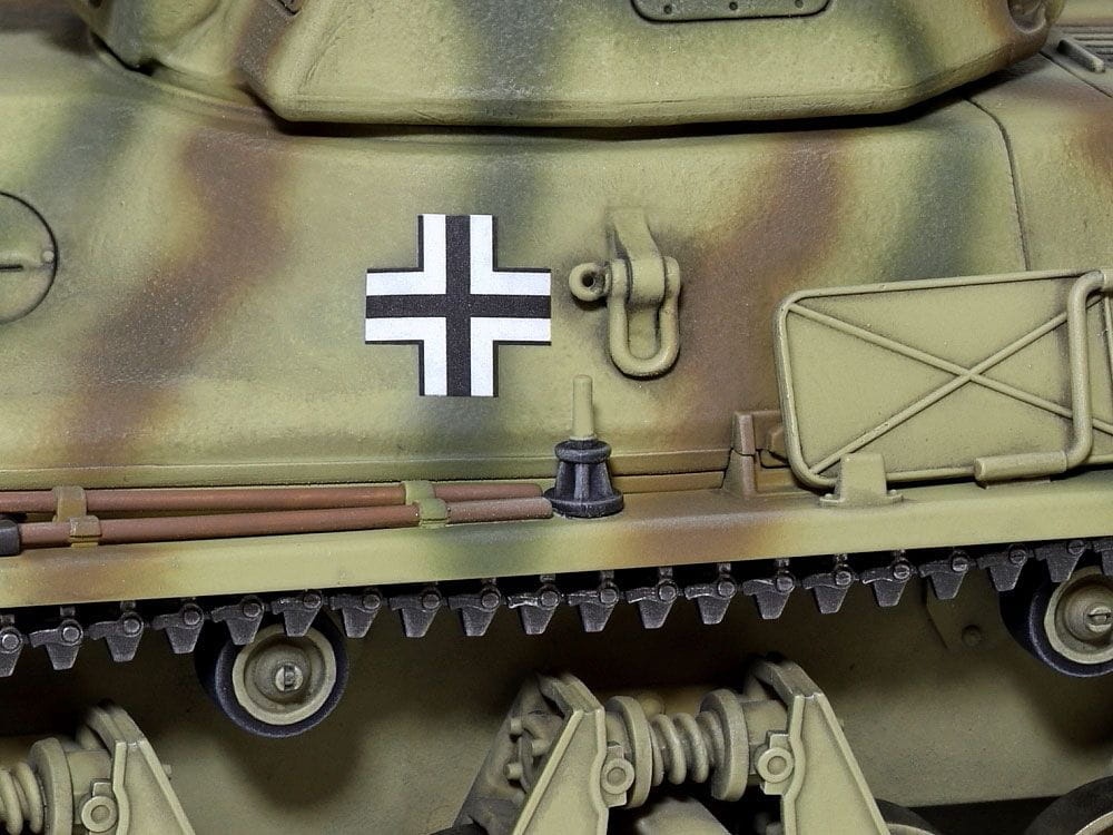Zdjęcie dodatkowe produktu French Light Tank H39 Pz.Kpfw.38H 735(f) 1:35 Tamiya 35389
