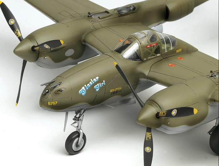 Zdjęcie dodatkowe produktu P-38F Lighting Glacier Girl 1:48 Academy 12208